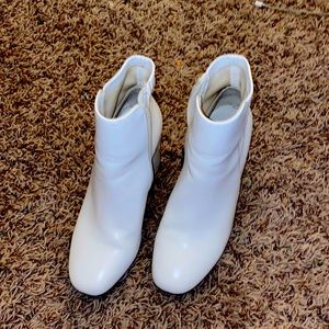 trendy white boots